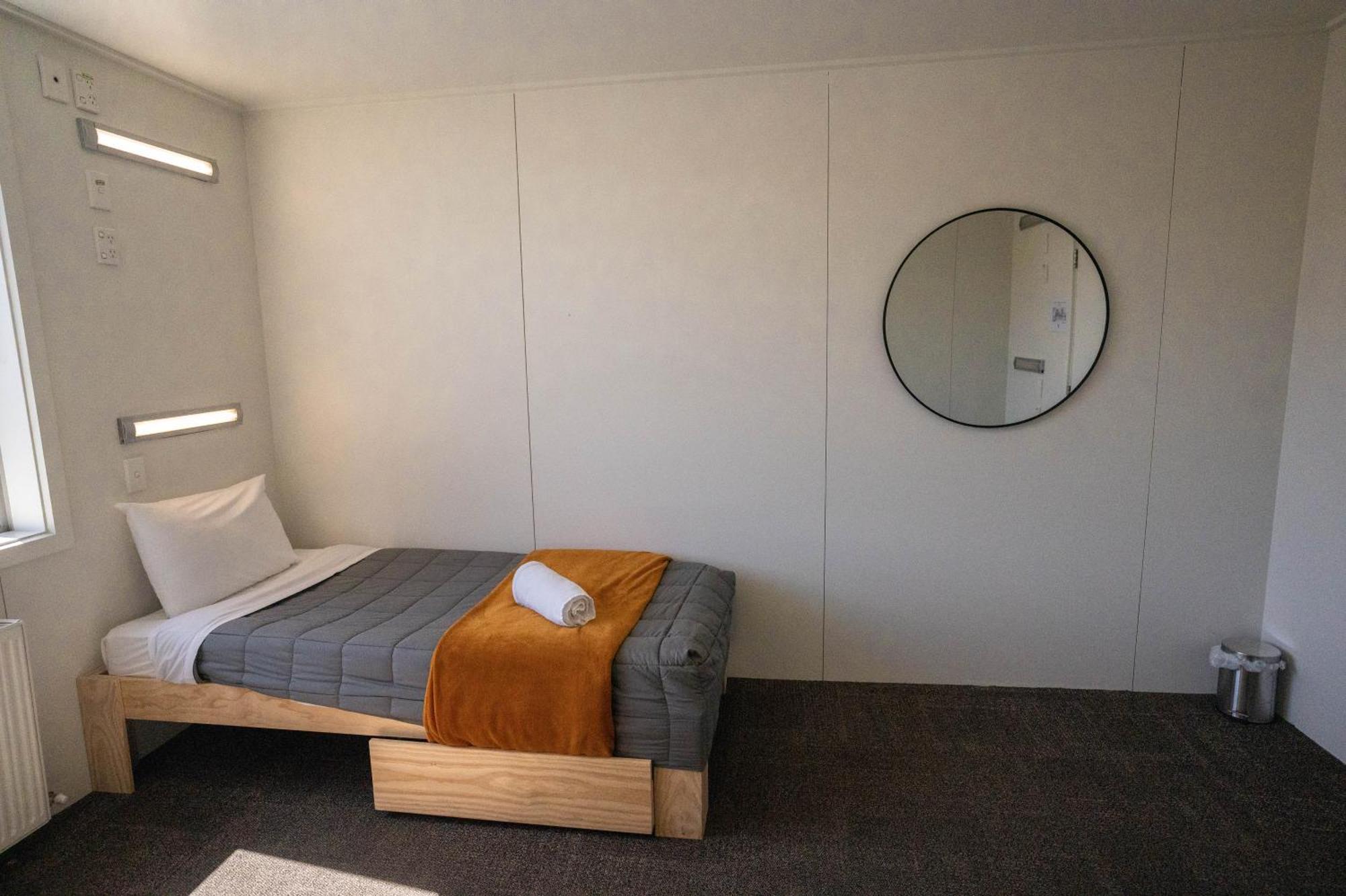 The Brownston Hostel Wanaka Exterior photo