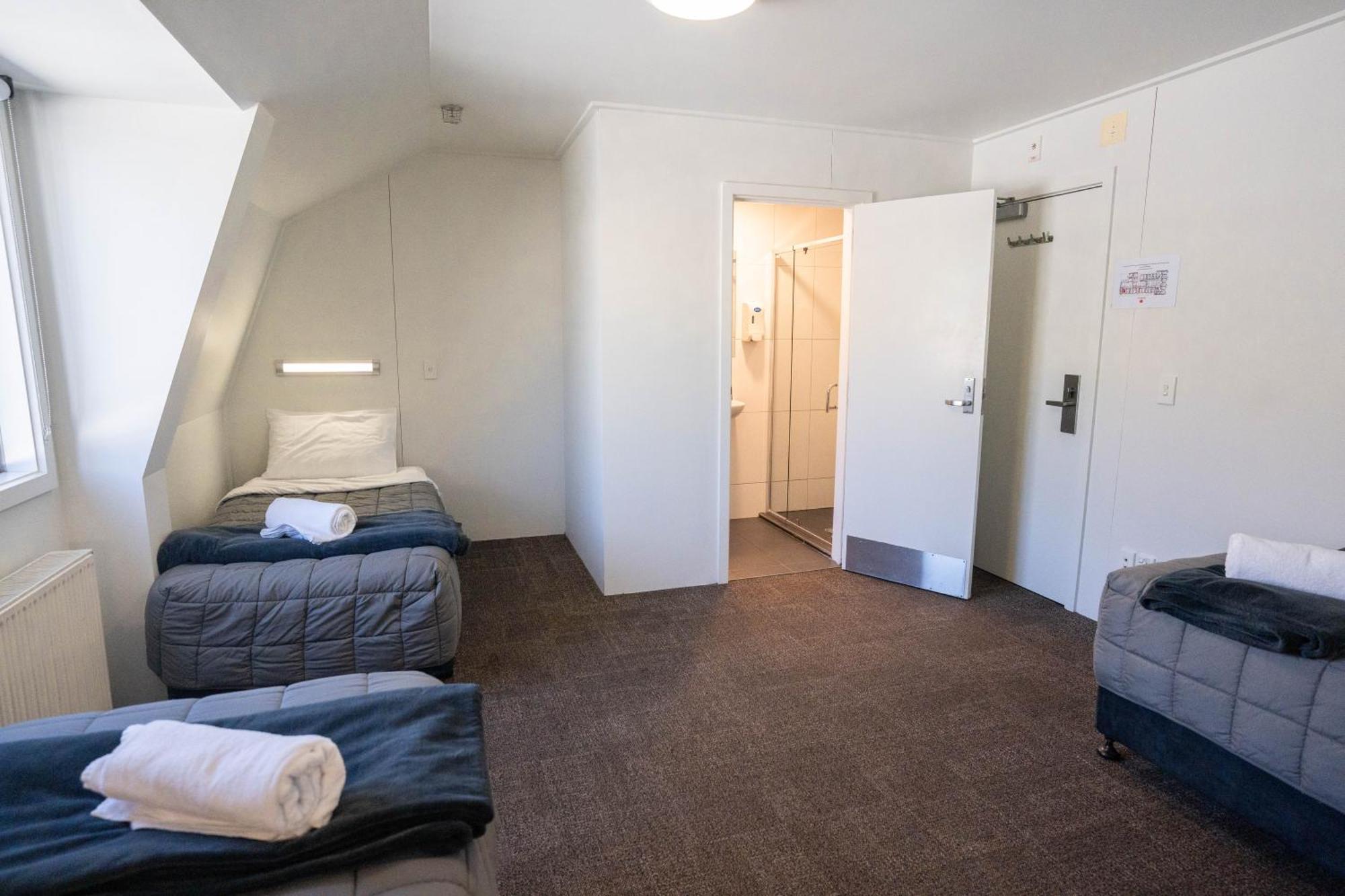 The Brownston Hostel Wanaka Exterior photo